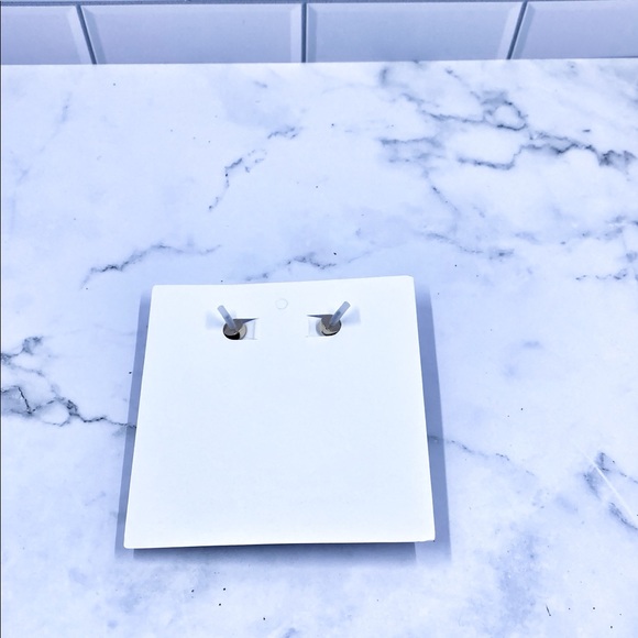 Banana Republic Circle Drop Earrings - New! 🌺 - Picture 2 of 3